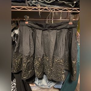 Double Zero Brand Large Black Skirt with Golden Rose Pattern